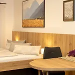 Bed & Breakfast Toblaten 3*