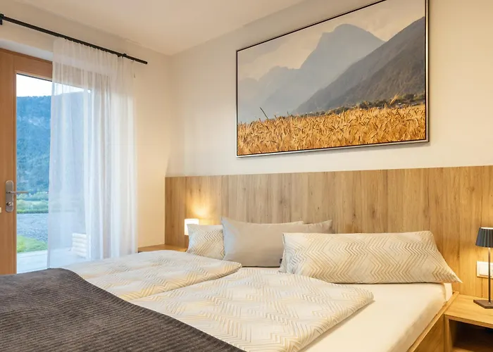 לינה וארוחת בוקר Toblaten