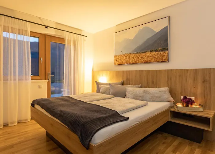 לינה וארוחת בוקר Toblaten אינציג